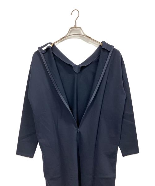 icB（アイシービー）icB (アイシービー) ストレッチポンチ Vネックワンピース ネイビー サイズ:XSの古着・服飾アイテム