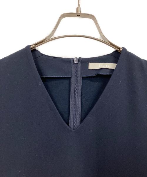 icB（アイシービー）icB (アイシービー) ストレッチポンチ Vネックワンピース ネイビー サイズ:XSの古着・服飾アイテム