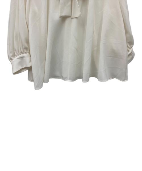BALLSEY（ボールジィ）BALLSEY (ボールジィ) シアートロ フリルネックブラウス ホワイト サイズ:36の古着・服飾アイテム