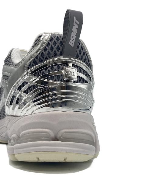 NEW BALANCE（ニューバランス）NEW BALANCE (ニューバランス) ローカットスニーカー グレー×シルバー サイズ:25.5cmの古着・服飾アイテム