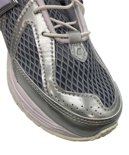 NEW BALANCE（ニューバランス）NEW BALANCE (ニューバランス) ローカットスニーカー グレー×シルバー サイズ:25.5cmの古着・服飾アイテム
