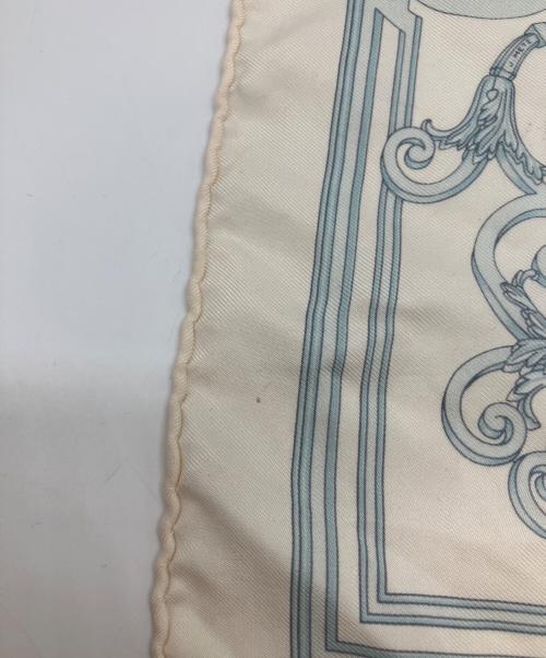HERMES（エルメス）HERMES (エルメス) カレ40 LES TUILERIES シルクスカーフ アイボリーの古着・服飾アイテム