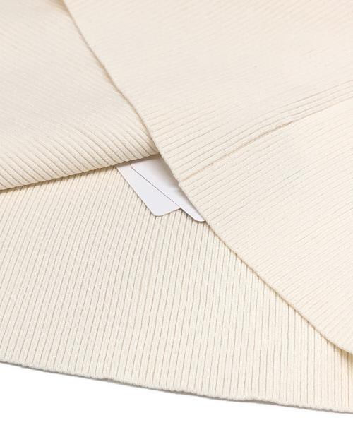 Noble（ノーブル）Noble (ノーブル) ショルダーボタンタイトリブニット アイボリー サイズ:F 未使用品の古着・服飾アイテム