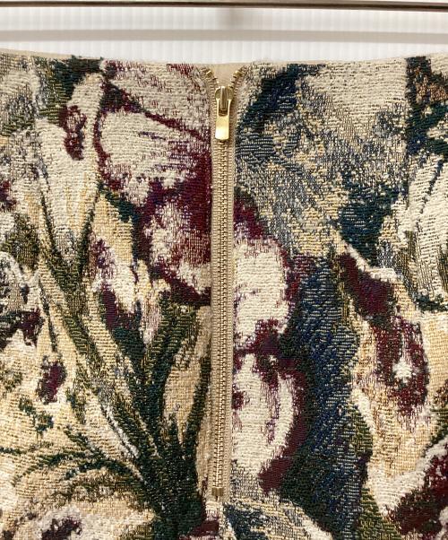 GRACE CONTINENTAL（（グレースコンチネンタル）GRACE CONTINENTAL (グレースコンチネンタル) ゴブランジャガードタイトスカート ベージュ サイズ:36 未使用品の古着・服飾アイテム