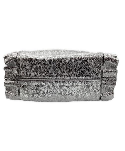 ripani（リパーニ）ripani (リパーニ) メタリックサイドフリルトート バッグ シルバーの古着・服飾アイテム