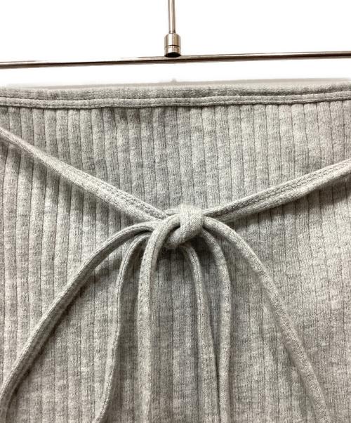 BASERANGE（ベースレンジ）BASERANGE (ベースレンジ) リブラップスカート グレー サイズ:Sの古着・服飾アイテム