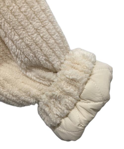 Matin Kim（マーティン・キム）Matin Kim (マーティン・キム) OUT POCKET FUZZY PUFFER JUMPER アイボリー サイズ:FREEの古着・服飾アイテム