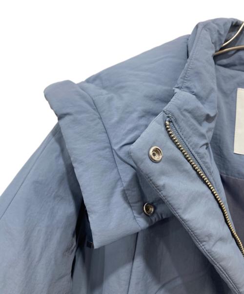 quaranciel（カランシエル）quaranciel (カランシエル) サーモライト(R) 2way フーデッド コート スカイブルー サイズ:Freeの古着・服飾アイテム