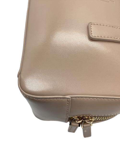 HER LIP TO（ハーリップトゥ）HER LIP TO (ハーリップトゥ) Trois Logo Mini Boston Bag nude beigeの古着・服飾アイテム