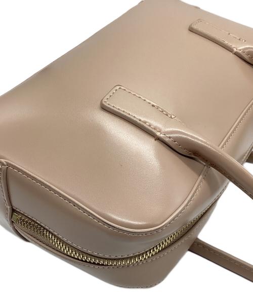 HER LIP TO（ハーリップトゥ）HER LIP TO (ハーリップトゥ) Trois Logo Mini Boston Bag nude beigeの古着・服飾アイテム