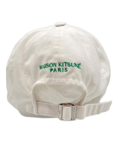 maison kitsune（メゾンキツネ）maison kitsune (メゾンキツネ) DOUBLE BOLD FOX HEAD CAP ホワイトの古着・服飾アイテム