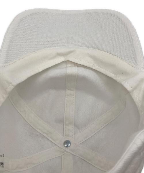 maison kitsune（メゾンキツネ）maison kitsune (メゾンキツネ) DOUBLE BOLD FOX HEAD CAP ホワイトの古着・服飾アイテム