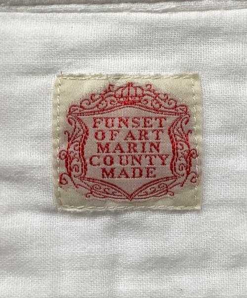 FUNSET OF ART（ファンセットオブアート）FUNSET OF ART (ファンセットオブアート) パッチワークシャツ ホワイト サイズ:Sの古着・服飾アイテム