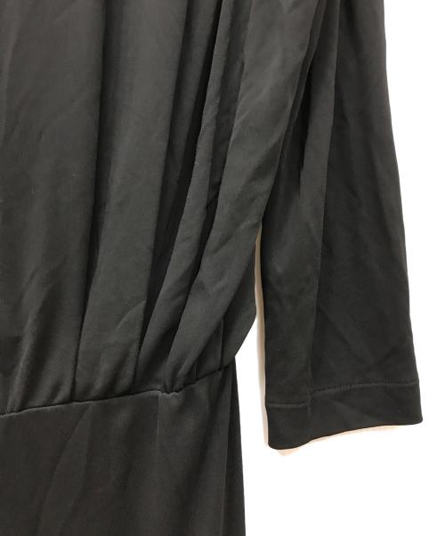 LEONARD（レオナール）LEONARD (レオナール) ラインプリントワンピース ブラック サイズ:38の古着・服飾アイテム