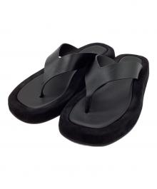 THE ROW（ザ ロウ）の古着「GINZA トングサンダル」｜ブラック