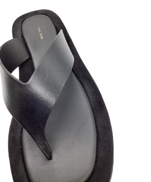 THE ROW（ザ ロウ）THE ROW (ザ ロウ) GINZA トングサンダル ブラック サイズ:39の古着・服飾アイテム