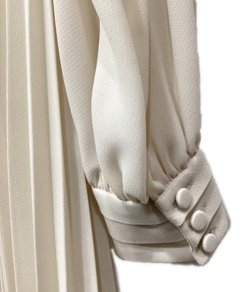 ANAYI（アナイ）ANAYI (アナイ) シアードビーボウタイプリーツ ワンピース ベージュ サイズ:36の古着・服飾アイテム