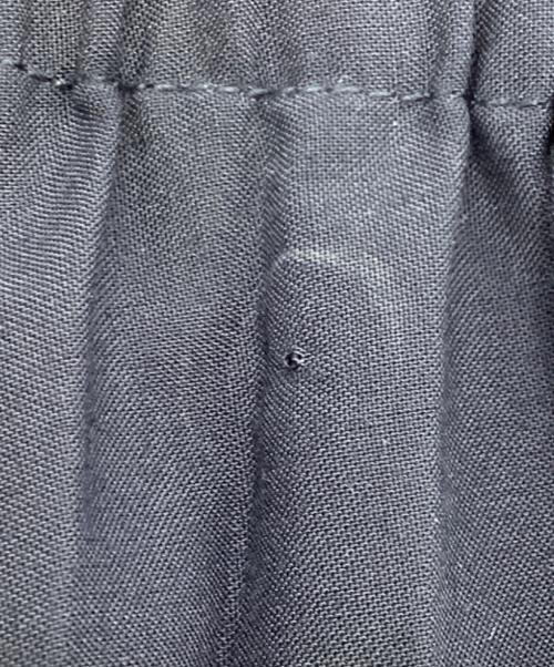 me ISSEY MIYAKE（ミーイッセイ ミヤケ）me ISSEY MIYAKE (ミーイッセイ ミヤケ) プリーツスカート ネイビー サイズ:FREEの古着・服飾アイテム