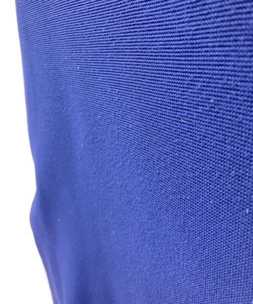 me ISSEY MIYAKE（ミーイッセイ ミヤケ）me ISSEY MIYAKE (ミーイッセイ ミヤケ) Vネックニットワンピース ブルー サイズ:FREEの古着・服飾アイテム