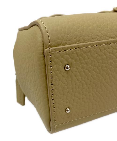 VASIC（ヴァジック）VASIC (ヴァジック) APERO MINI MINI ベージュの古着・服飾アイテム