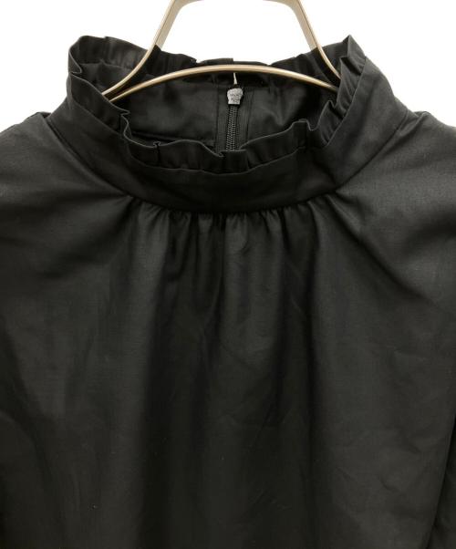 BLUE LABEL CRESTBRIDGE（ブルーレーベルクレストブリッジ）BLUE LABEL CRESTBRIDGE (ブルーレーベルクレストブリッジ) フリルネックボウタイブラウス ブラック サイズ:36 未使用品の古着・服飾アイテム