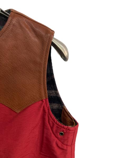KAPITAL（キャピタル）KAPITAL (キャピタル) レザー切替ベスト　裏オルテガ柄 レッド×グレー サイズ:0の古着・服飾アイテム