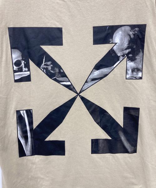 OFFWHITE（オフホワイト）OFFWHITE (オフホワイト) CARAVAGGIO ARROW SLIM S/S TEE DARK SAND サイズ:Sの古着・服飾アイテム
