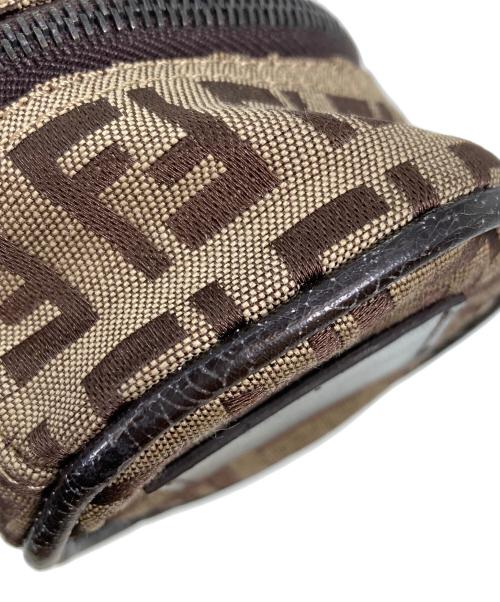 FENDI（フェンディ）FENDI (フェンディ) ポーチチャーム ベージュの古着・服飾アイテム