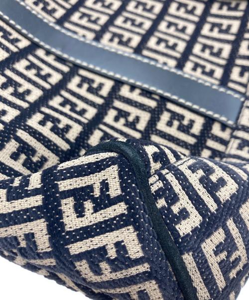 FENDI（フェンディ）FENDI (フェンディ) ズッキーノハンドバッグ ブラウンの古着・服飾アイテム