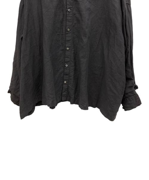 nest Robe（ネストローブ）nest Robe (ネストローブ) タックスリーブバンドカラーブラウス チャコールグレー サイズ:Ｆの古着・服飾アイテム