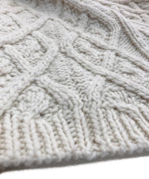nest Robe（ネストローブ）nest Robe (ネストローブ) Peruvian wool hand knit cable vest　01224-1001 ホワイト サイズ:Freeの古着・服飾アイテム