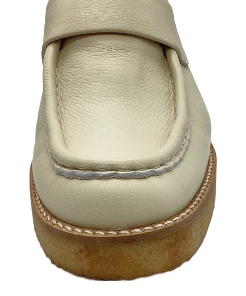 Odette e Odile（オデットエオディール）Odette e Odile (オデットエオディール) ブーティーローファー フラット35 ナチュラル サイズ:22㎝の古着・服飾アイテム