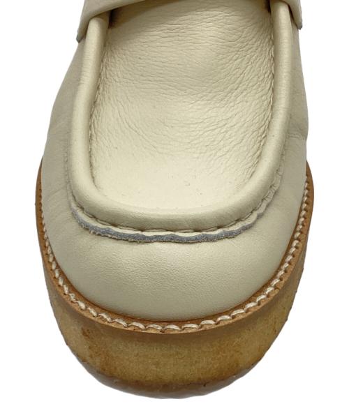 Odette e Odile（オデットエオディール）Odette e Odile (オデットエオディール) ブーティーローファー フラット35 ナチュラル サイズ:22㎝の古着・服飾アイテム