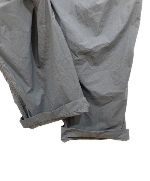 UNITED ARROWS（ユナイテッドアローズ）UNITED ARROWS (ユナイテッドアローズ) ダントツ撥水 ナイロン カーゴパンツ グレー サイズ:Lの古着・服飾アイテム