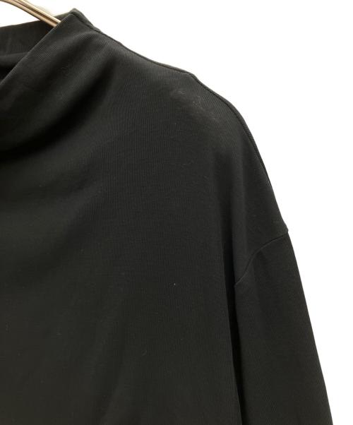 慈雨（ジウ）慈雨 (ジウ) アシメハイネックカットソー ブラック サイズ:38の古着・服飾アイテム