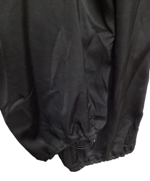 la.f（ラ・エフ）la.f (ラ・エフ) カーゴパラシュートパンツ ブラック サイズ:3 未使用品の古着・服飾アイテム