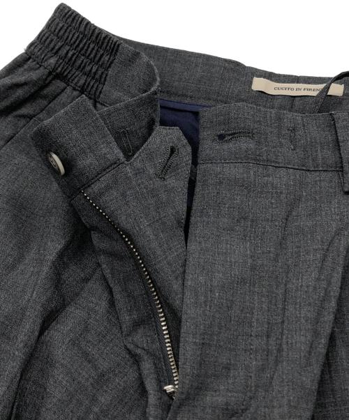 giab's ARCHIVIO（ジャブス アルキヴィオ）giab's ARCHIVIO (ジャブス アルキヴィオ) タックパンツ グレー サイズ:46の古着・服飾アイテム