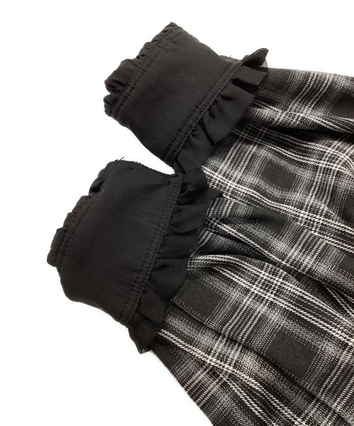 LIZ LISA（リズリサ）LIZ LISA (リズリサ) フリルエプロンセットアップ グレー×ブラックの古着・服飾アイテム