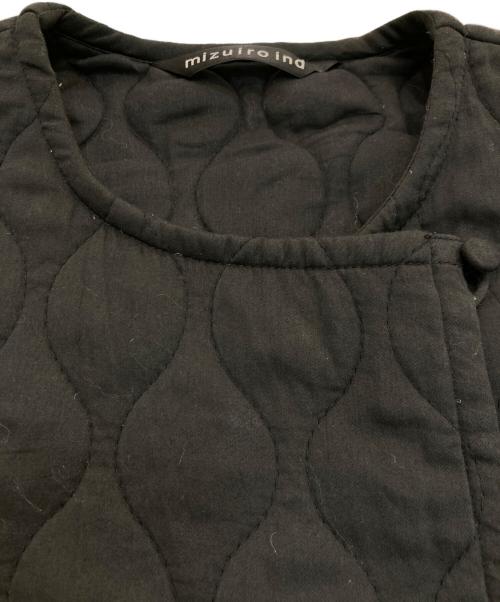 mizuiro-ind（ミズイロインド）mizuiro-ind (ミズイロインド) キルティング刺繍テープベスト ブラック サイズ:Freeの古着・服飾アイテム