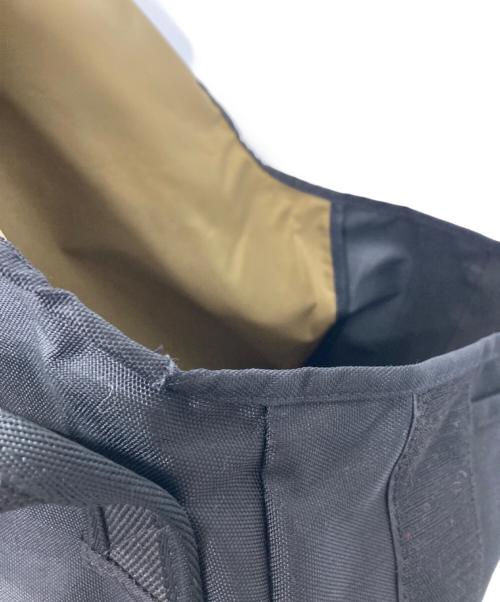 ANONYM CRAFTSMAN DESIGN（アノニムクラフツマンデザイン）ANONYM CRAFTSMAN DESIGN (アノニムクラフツマンデザイン) STIFF (スティッフ) スタッズメッセンジャーバッグ ブラックの古着・服飾アイテム