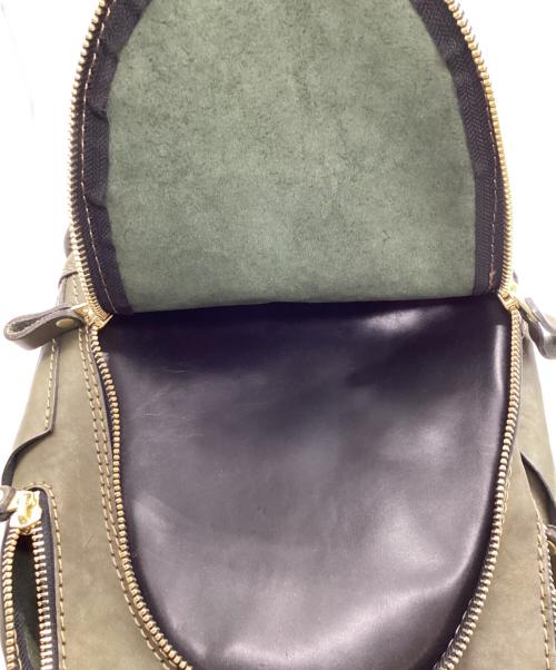 Herz（ヘルツ）Herz (ヘルツ) Wファスナー・ロケットリュック グリーンの古着・服飾アイテム