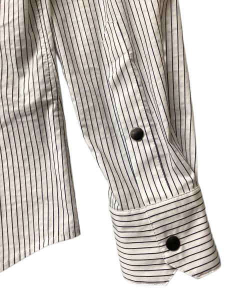 GIORGIO ARMANI（ジョルジョアルマーニ）GIORGIO ARMANI (ジョルジョアルマーニ) ジップアップストライプシャツ ホワイト サイズ:39/15 1/2の古着・服飾アイテム