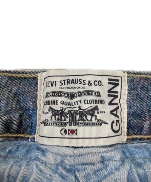 LEVI'S（リーバイス）LEVI'S (リーバイス) Ganni (ガニー) フラワープリントデニムワンピース インディゴ サイズ:Ｌの古着・服飾アイテム