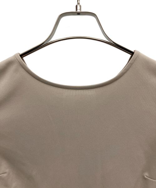 BEARDSLEY（ビアズリー）BEARDSLEY (ビアズリー) ケープスリーブTブラウス ベージュ サイズ:Fの古着・服飾アイテム