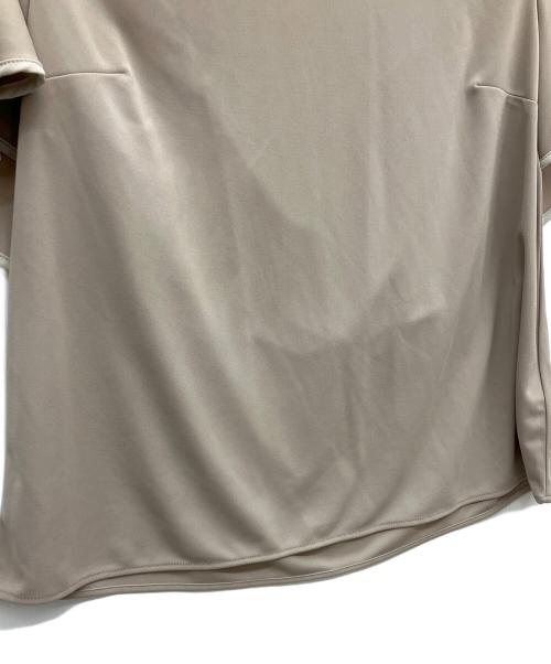 BEARDSLEY（ビアズリー）BEARDSLEY (ビアズリー) ケープスリーブTブラウス ベージュ サイズ:Fの古着・服飾アイテム
