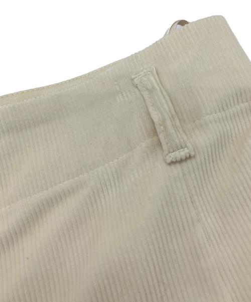 MaxMara（マックスマーラ）MaxMara (マックスマーラ) クロップドパンツ オフホワイト サイズ:44の古着・服飾アイテム