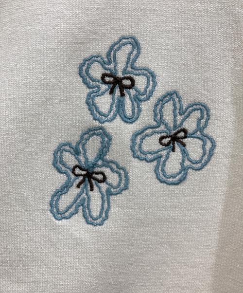 Snidel（スナイデル）Snidel (スナイデル) フラワーモチーフワンポイントカーディガン アイボリー サイズ:F 未使用品の古着・服飾アイテム