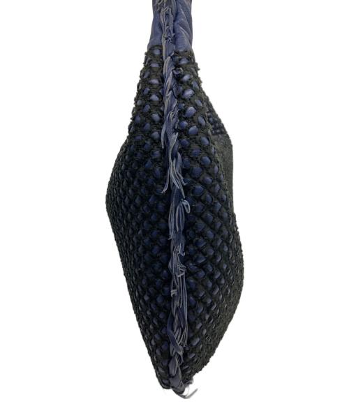 BOTTEGA VENETA（ボッテガベネタ）BOTTEGA VENETA (ボッテガベネタ) ミニポンザ キルティング ラージ ホーボーバッグ ネイビー×ブラックの古着・服飾アイテム