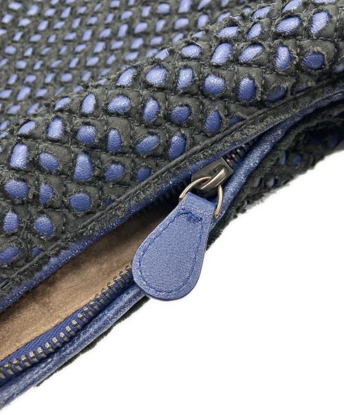 BOTTEGA VENETA（ボッテガベネタ）BOTTEGA VENETA (ボッテガベネタ) ミニポンザ キルティング ラージ ホーボーバッグ ネイビー×ブラックの古着・服飾アイテム