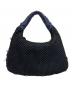 BOTTEGA VENETA (ボッテガベネタ) ミニポンザ キルティング ラージ ホーボーバッグ ネイビー×ブラック：90000円